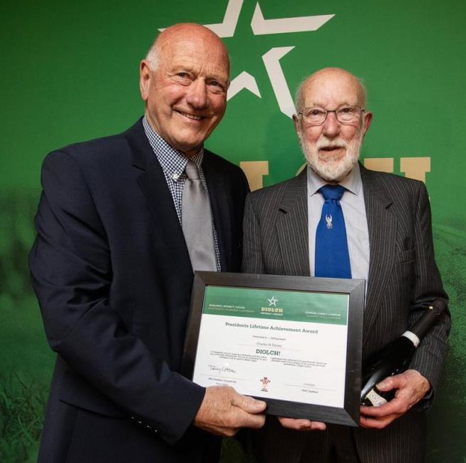 Charles Davies receives his Lifetime Award from Terry Cobner